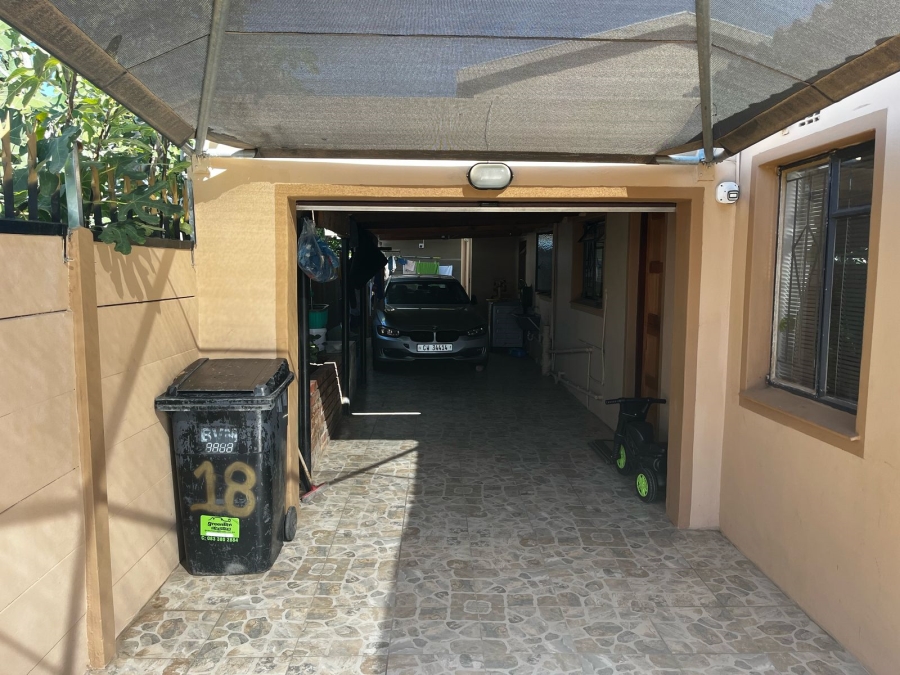 3 Bedroom Property for Sale in Esselenpark Western Cape